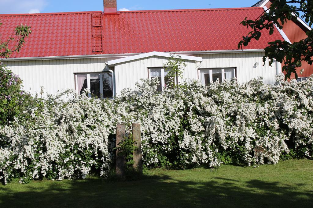 Hermanslycke Bed & Breakfast Tvaaker Экстерьер фото
